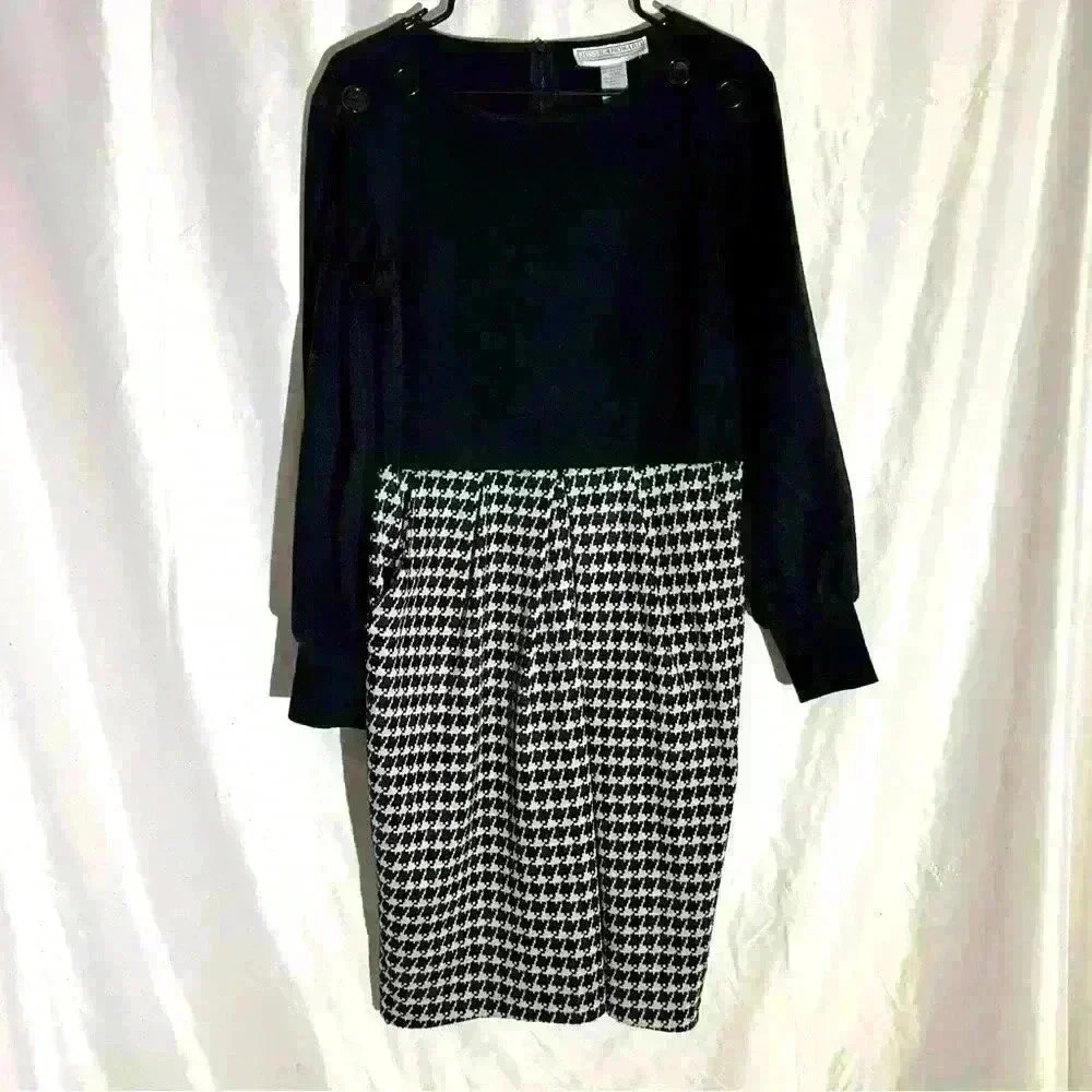 Jessica Howard Long Sleeve dress Black /White Size 14